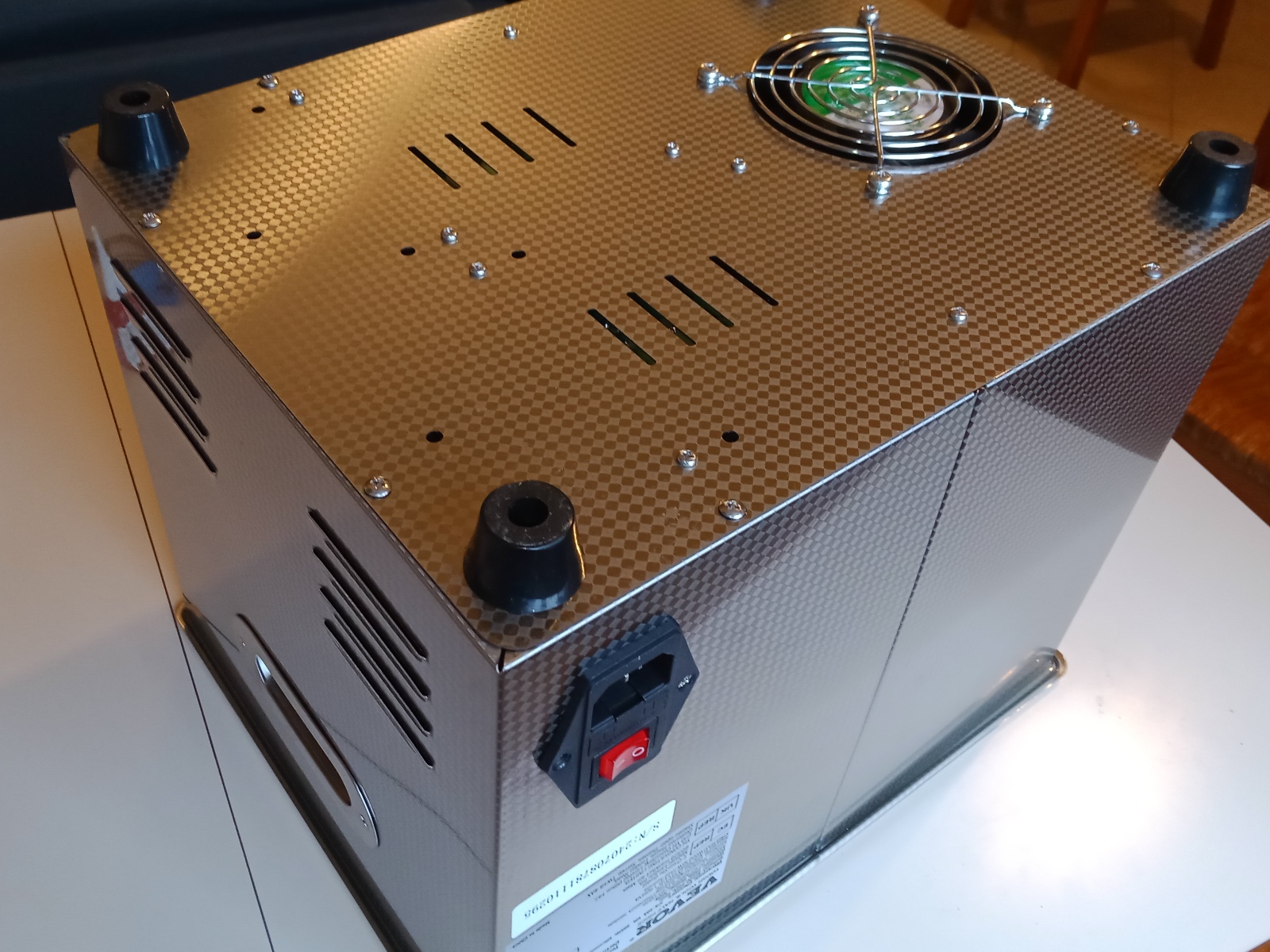 Vevor ultrasonic cleaner: bottom view